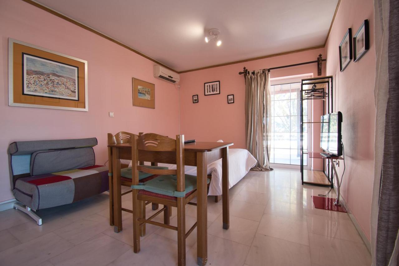 Apartamento Tiny Studio Marousi Area Atenas Exterior foto